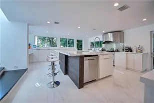 28 Pelican Dr, Fort Lauderdale, FL 33301 - Photo 15