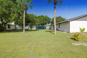 2714 Rhode Island Ave, Fort Pierce, FL 34947 - Photo 15