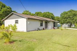 2714 Rhode Island Ave, Fort Pierce, FL 34947 - Photo 7
