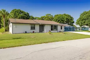 2714 Rhode Island Ave, Fort Pierce, FL 34947 - Photo 3