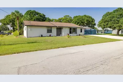 2714 Rhode Island Avenue, Fort Pierce, FL 34947 - Photo 5
