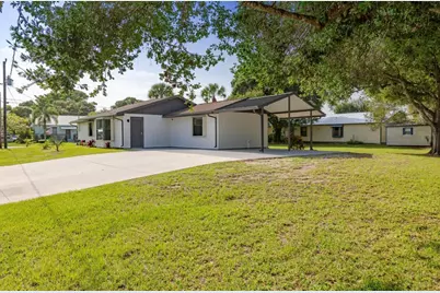 2714 Rhode Island Avenue, Fort Pierce, FL 34947 - Photo 15