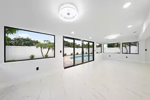 360 Saturn Ave, Tequesta, FL 33469 - Photo 11