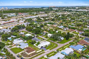360 Saturn Ave, Tequesta, FL 33469 - Photo 35