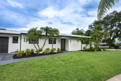 360 Saturn Avenue, Tequesta, FL 33469 - Photo 1