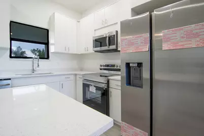 15633 Lakeland Circle, Port Charlotte, FL 33981 - Photo 5