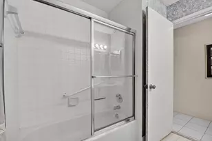 8179 Whispering Palm Dr, Boca Raton, FL 33496 - Photo 17