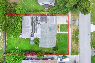 149 Cayman Dr, Palm Springs, FL 33461 - Photo 25