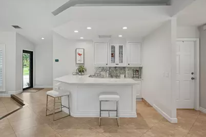 13343 Doubletree Circle, Wellington, FL 33414 - Photo 11