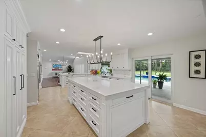 13343 Doubletree Circle, Wellington, FL 33414 - Photo 15