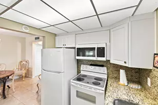 489 Tilford W, Deerfield Beach, FL 33442 - Photo 19