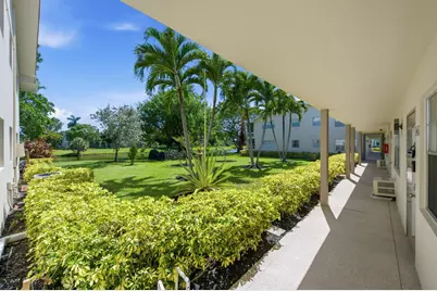 489 Tilford W, Deerfield Beach, FL 33442 - Photo 3