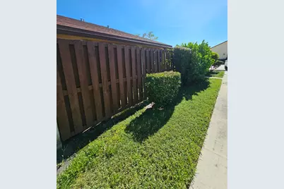 491 Springdale Circle, Palm Springs, FL 33461 - Photo 25