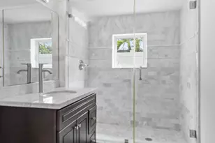 284 NE 7th St, Boca Raton, FL 33432 - Photo 9
