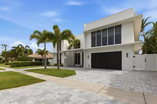 284 NE 7th St, Boca Raton, FL 33432 - Photo 3