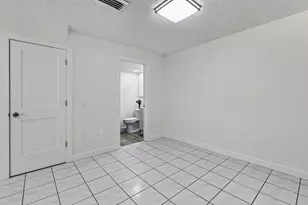 3157 Meridian Way S, Palm Beach Gardens, FL 33410 - Photo 13