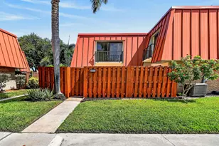 3157 Meridian Way S, Palm Beach Gardens, FL 33410 - Photo 1