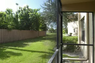 21904 Lake Forest Cir, Boca Raton, FL 33433 - Photo 19