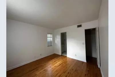 21904 Lake Forest Circle #106, Boca Raton, FL 33433 - Photo 5
