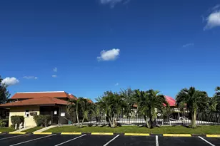 21904 Lake Forest Cir, Boca Raton, FL 33433 - Photo 15