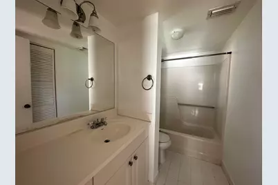 21904 Lake Forest Circle #106, Boca Raton, FL 33433 - Photo 7