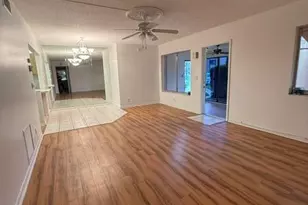 445 Pine Glen Ln, Greenacres, FL 33463 - Photo 5