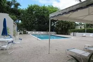 1723 Embassy Dr, West Palm Beach, FL 33401 - Photo 3