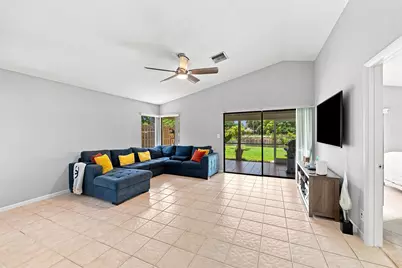 2385 NW 34th Terrace, Coconut Creek, FL 33066 - Photo 9