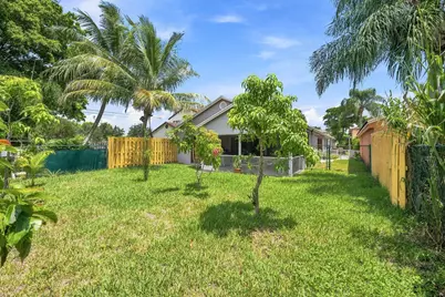 2385 NW 34th Terrace, Coconut Creek, FL 33066 - Photo 31