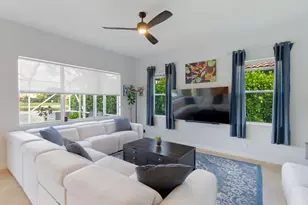 428 Cresta Cir, West Palm Beach, FL 33413 - Photo 9