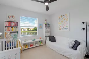 428 Cresta Cir, West Palm Beach, FL 33413 - Photo 27