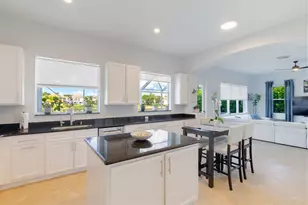 428 Cresta Cir, West Palm Beach, FL 33413 - Photo 9