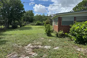 3651 Bahama Rd, Palm Beach Gardens, FL 33410 - Photo 3