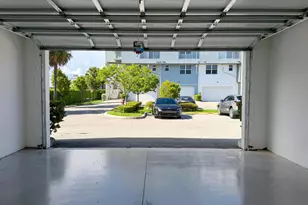 405 NE 35th Ct, Oakland Park, FL 33334 - Photo 21