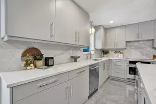 351 NW 32nd Ct, Oakland Park, FL 33309 - Photo 41