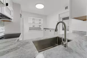 931 Gardenia Dr, Delray Beach, FL 33483 - Photo 9
