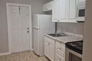 609 20th St, West Palm Beach, FL 33407 - Photo 1