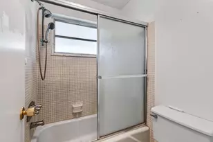 1057 E Circle Terrace, Delray Beach, FL 33445 - Photo 17