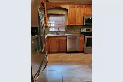 780 NE 199th Street #101E, Miami, FL 33179 - Photo 3