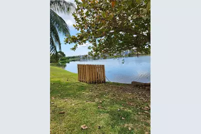 780 NE 199th Street #101E, Miami, FL 33179 - Photo 27