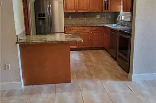 780 NE 199th St, Miami, FL 33179 - Photo 5