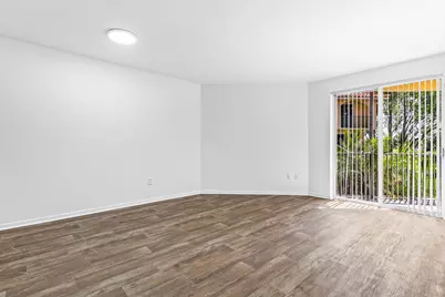 1977 Brandywine Road #305, West Palm Beach, FL 33409 - Photo 5