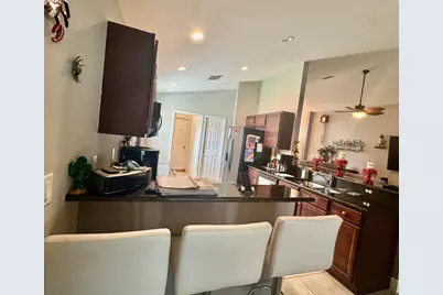 9621 Rainwood Court, Fort Pierce, FL 34945 - Photo 5