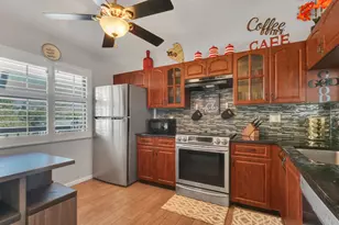 7618 Tahiti Ln, Lake Worth, FL 33467 - Photo 3