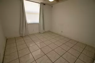 1040 NW 80th Ave, Margate, FL 33063 - Photo 11