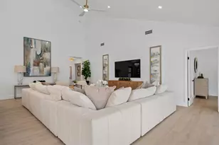 126 Cape Pointe Cir, Jupiter, FL 33477 - Photo 7
