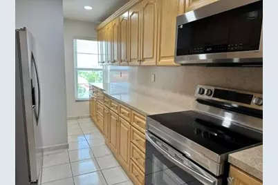 7345 W 4th Avenue #403, Hialeah, FL 33014 - Photo 3