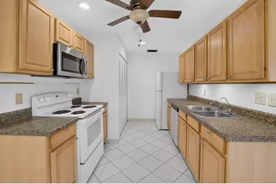 6070 La Palma Lane, Delray Beach, FL 33484 - Photo 5