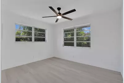 4017 NE 18th Avenue, Oakland Park, FL 33334 - Photo 13