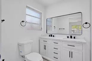 4017 NE 18th Ave, Oakland Park, FL 33334 - Photo 9